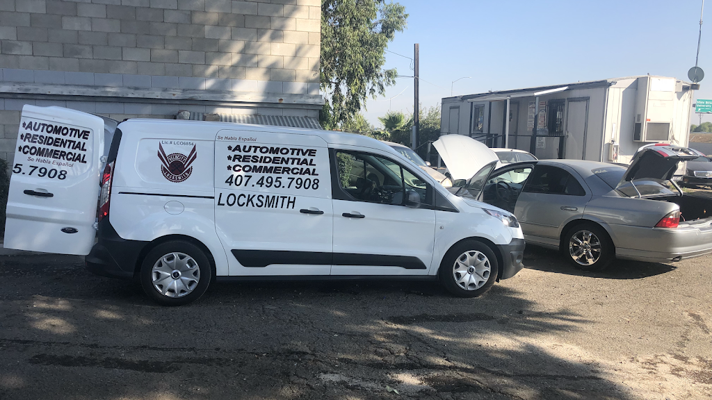 Velocity Locksmith | 1116 E 25th St, San Bernardino, CA 92404, USA | Phone: (407) 495-7908