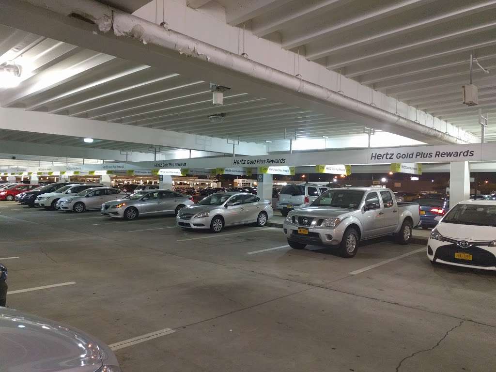 hertz newark airport location