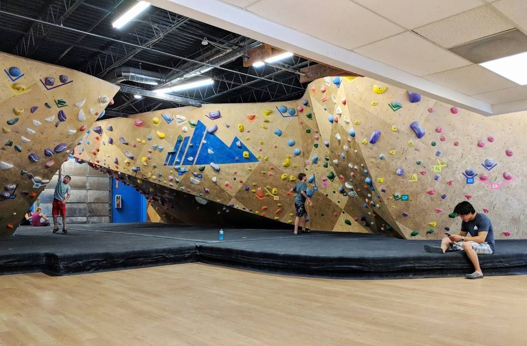 Denver Bouldering Club South | 4131 S Natches Ct Unit E Unit E, Sheridan, CO 80110, USA | Phone: (720) 638-2767