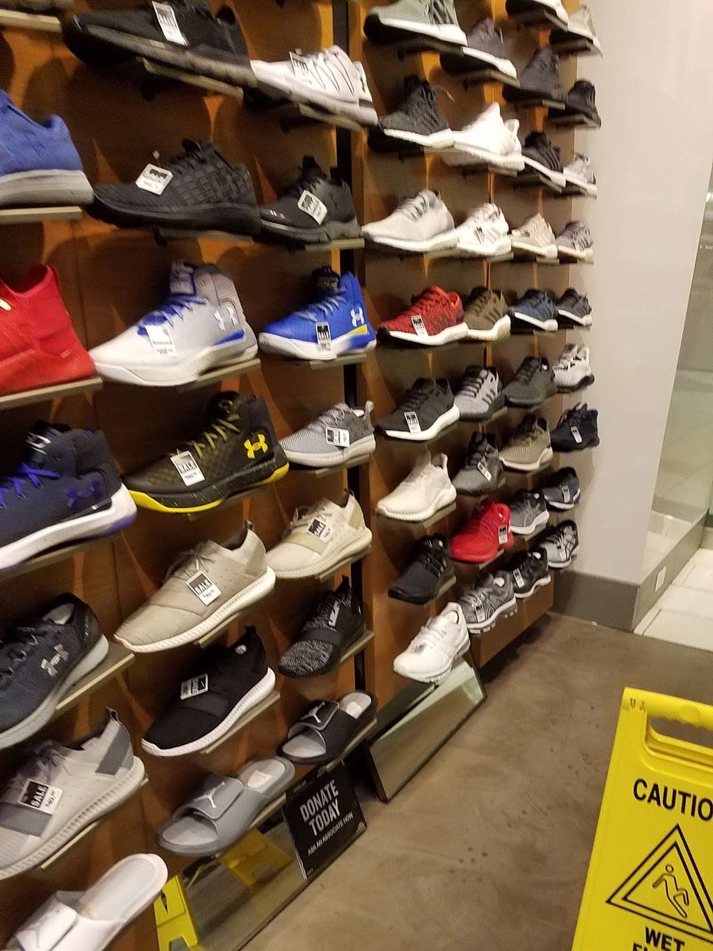 Finish Line | 3101 PGA Boulevard, Palm Beach Gardens, FL 33410, USA | Phone: (561) 293-3686