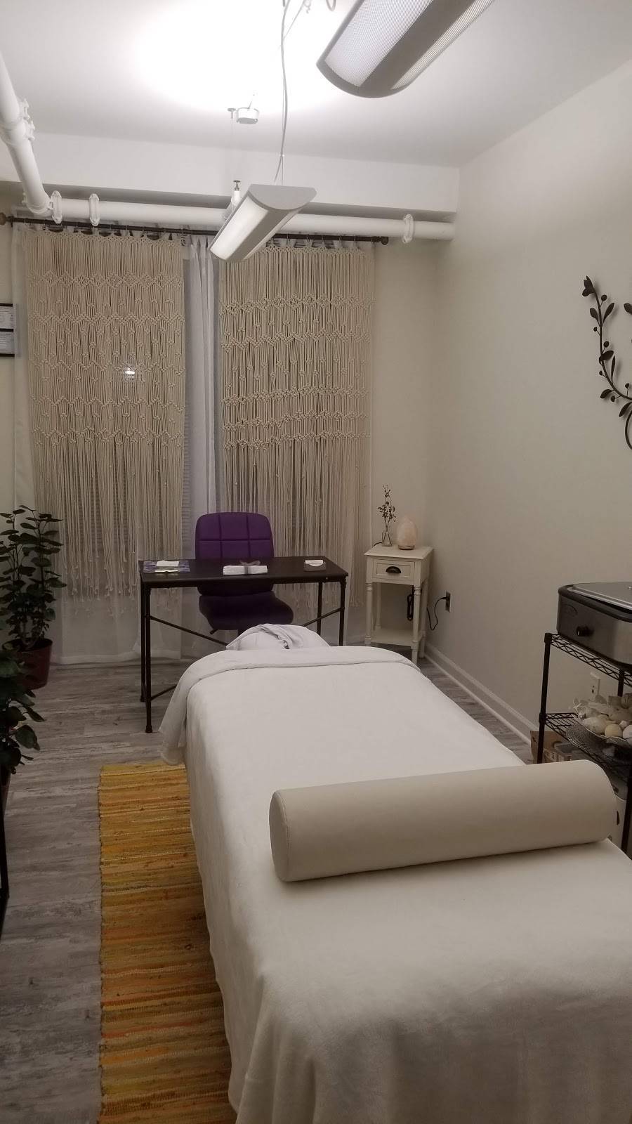 Arlington Therapeutic Massage and Energy Healing | 2300 N Pershing Dr suite 201 unit 9, Arlington, VA 22201 | Phone: (703) 936-4045