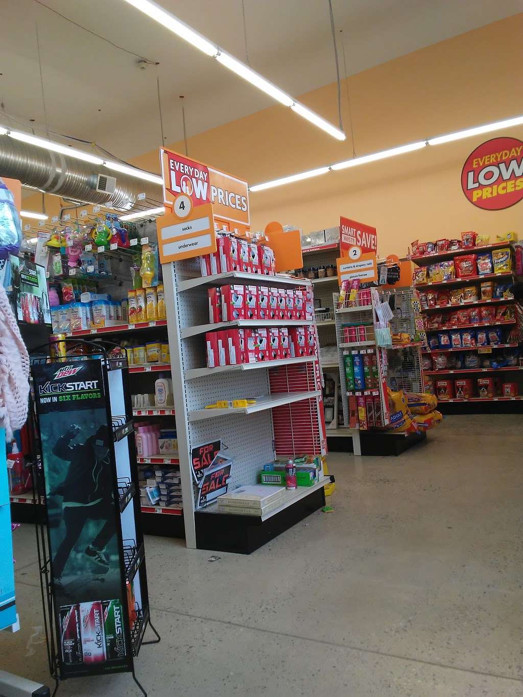 Family Dollar | 2600 Northeast Blvd, Wilmington, DE 19802, USA | Phone: (302) 304-8742