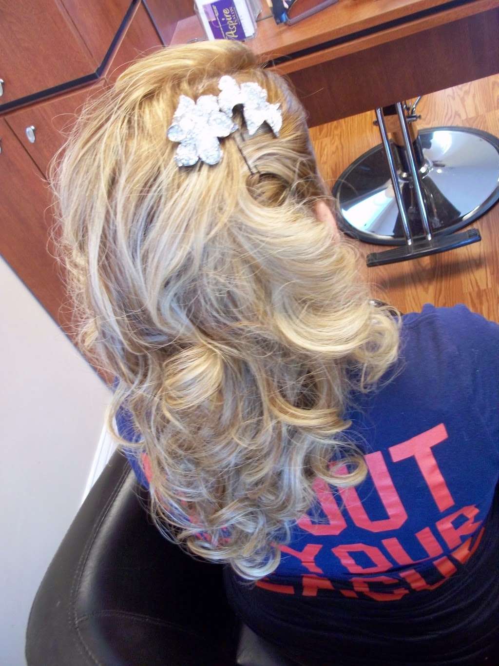 Aspire Salon | 10016 S Roberts Rd # 1S, Palos Hills, IL 60465, USA | Phone: (708) 233-5999