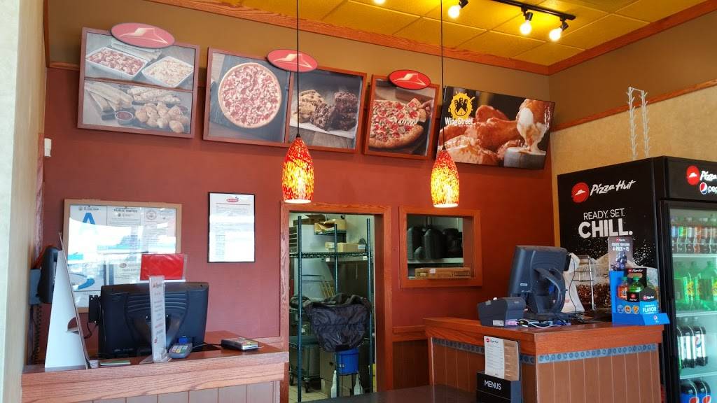Pizza Hut | 20305 Anza Ave Suite D, Torrance, CA 90503, USA | Phone: (310) 370-3531