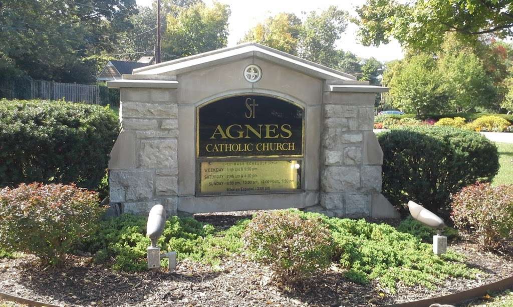 St Agnes Catholic Parish | 5250 Mission Rd, Roeland Park, KS 66205, USA | Phone: (913) 262-2400