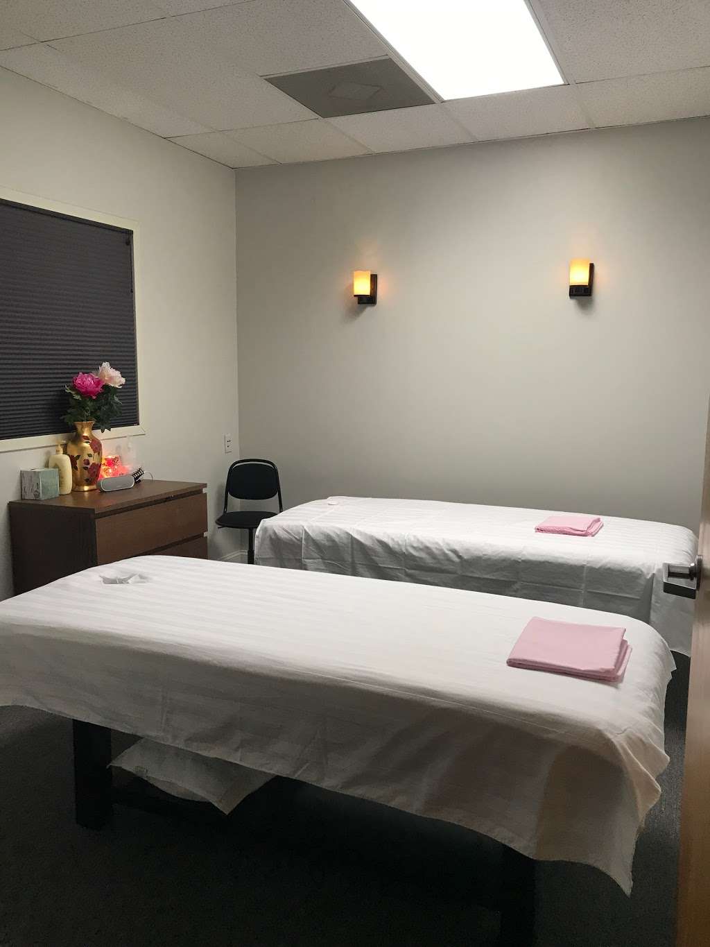 Golden Massage | 377 Rubin Center Dr #116, Fort Mill, SC 29708 | Phone: (803) 548-2925