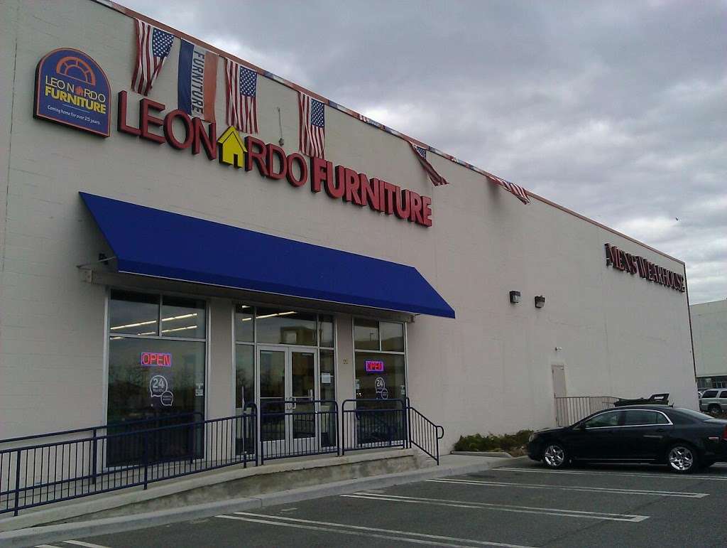 Leonardo Furniture Inc | 500 Sunrise Hwy, Rockville Centre, NY 11570 | Phone: (516) 295-4320