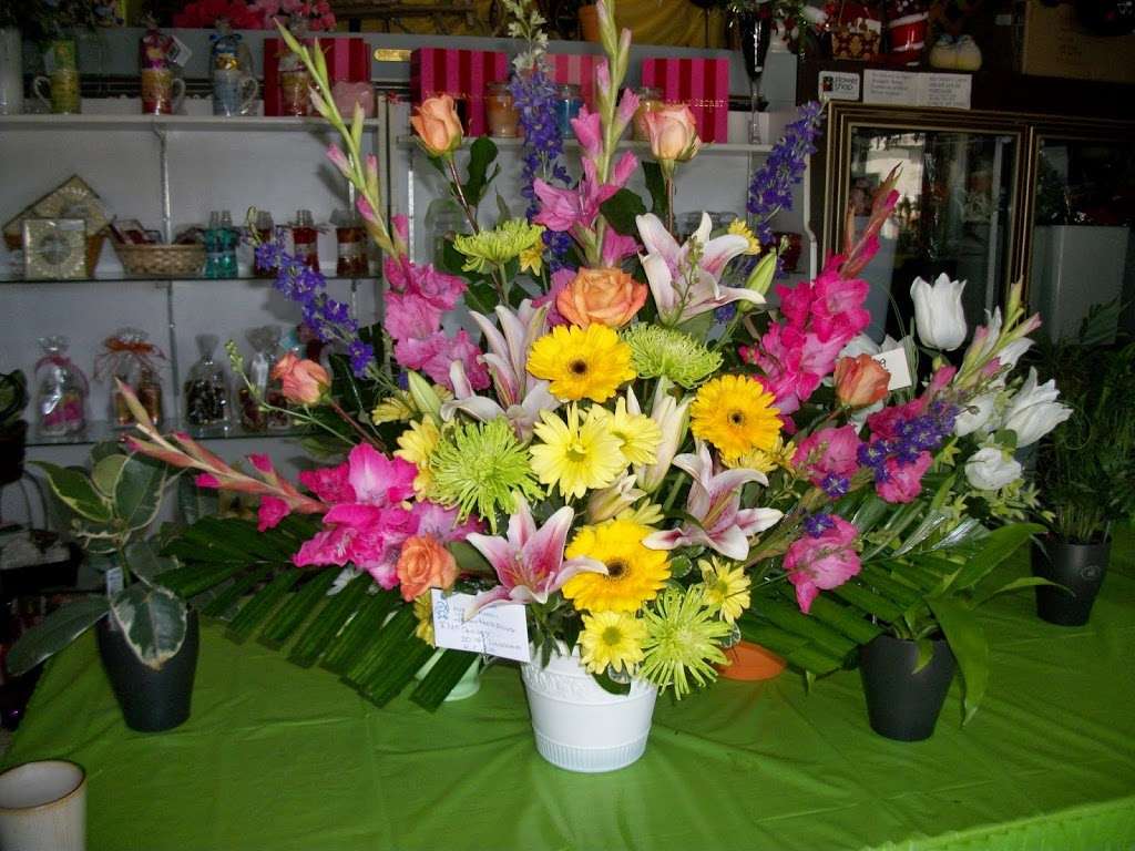Blue Vue Flowers | 12820 East 47th St S A, Independence, MO 64055, USA | Phone: (816) 358-6880