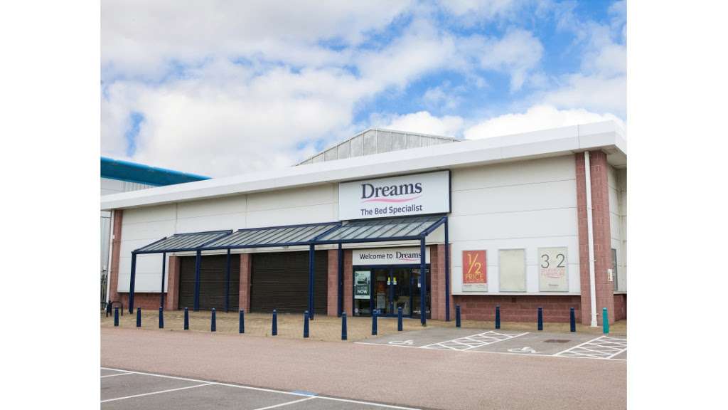 Dreams Charlton | Stone Lake Retail Park, Woolwich Rd, London, Charlton SE7 8LU, UK | Phone: 020 8305 0280