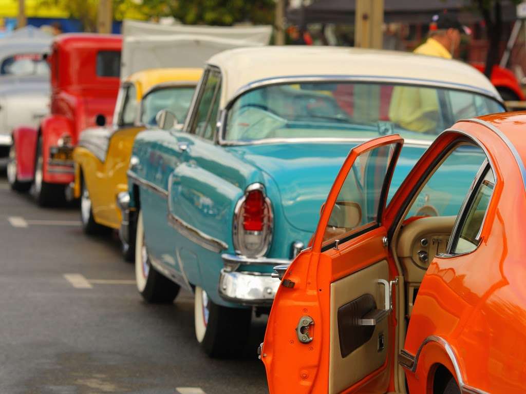 Antique Car and Truck Accessories | 4630 E 3rd St, Los Angeles, CA 90022, USA | Phone: (323) 266-1747