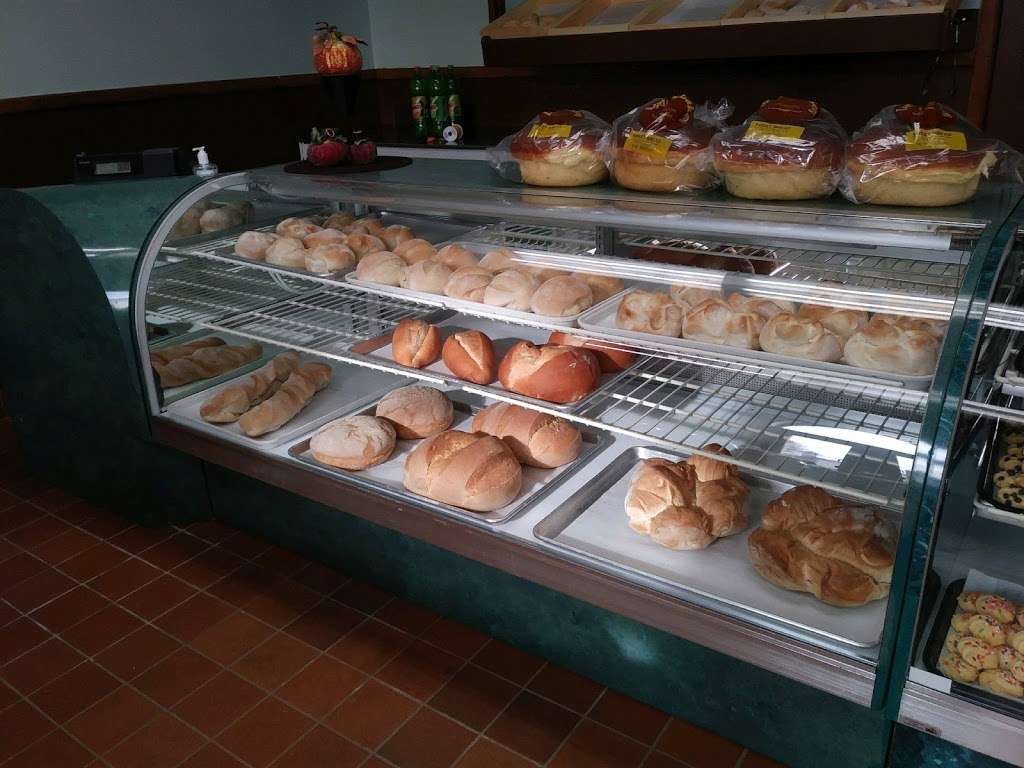 Greenville Bakery | 269 Greenville Ave, Johnston, RI 02919, USA | Phone: (401) 349-2646