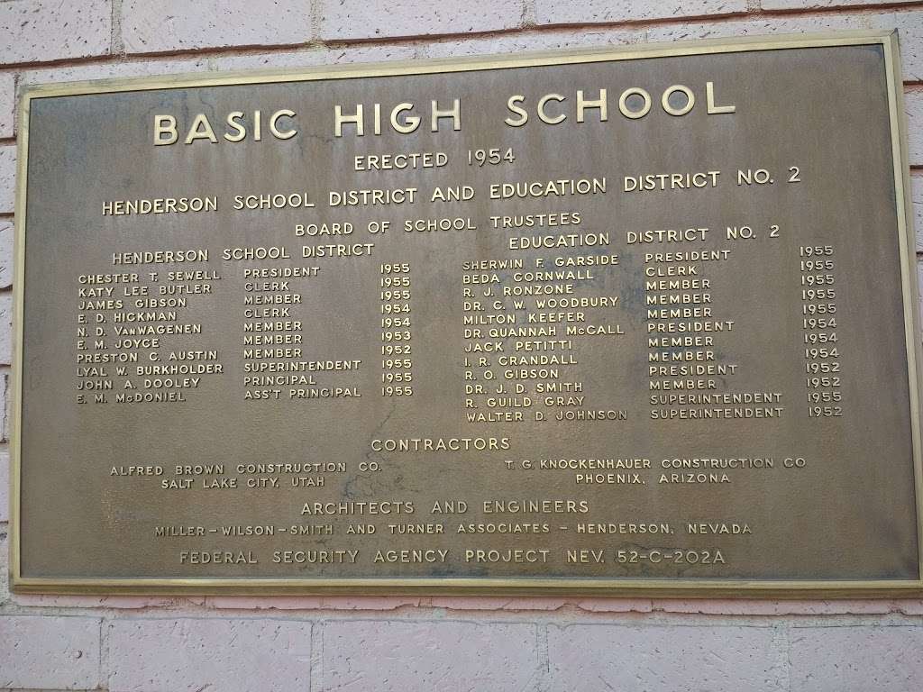 Lyal Burkholder Middle School | 355 W Van Wagenen St, Henderson, NV 89015, USA | Phone: (702) 799-8080