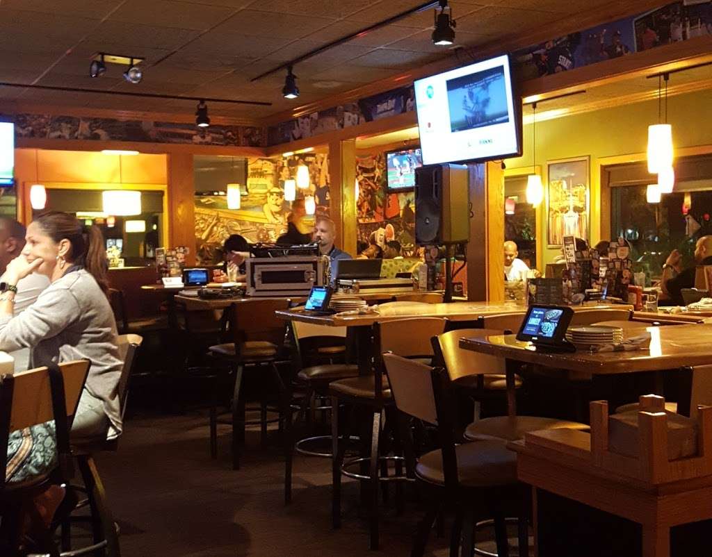 Applebees Grill + Bar | 298 Southhall Ln, Maitland, FL 32751 | Phone: (407) 475-0207