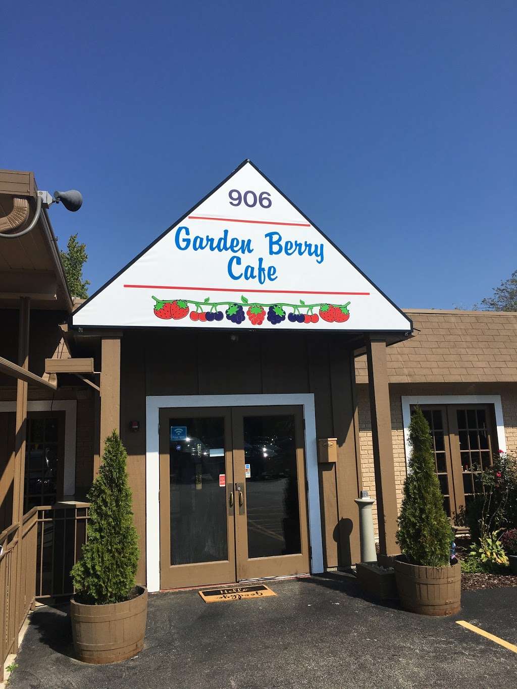 Garden Berry Cafe | 906 US-45, Vernon Hills, IL 60061, USA | Phone: (224) 475-0326