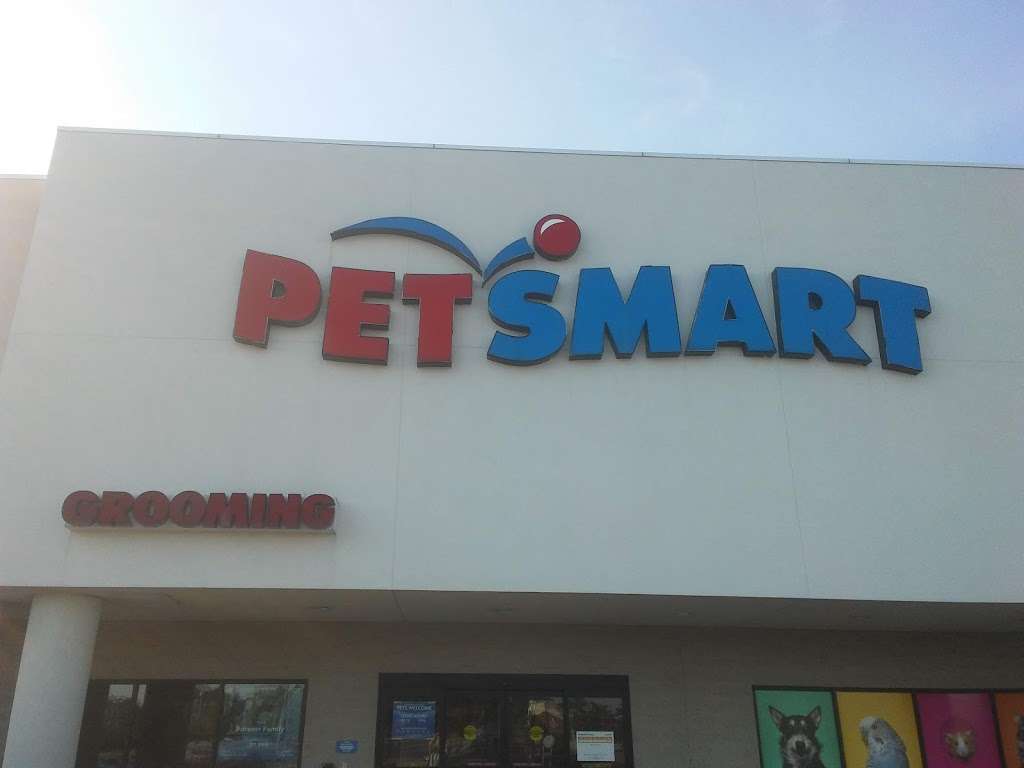 PetSmart | 2677 E W Main St, Plainfield, IN 46168, USA | Phone: (317) 837-9138