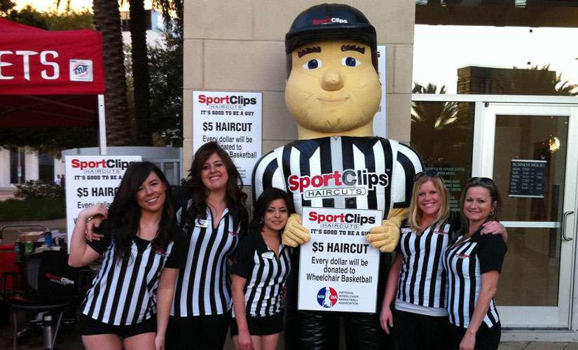 Sport Clips Haircuts of Addison | 1072 N Rohlwing Rd, Addison, IL 60101, USA | Phone: (630) 627-0700