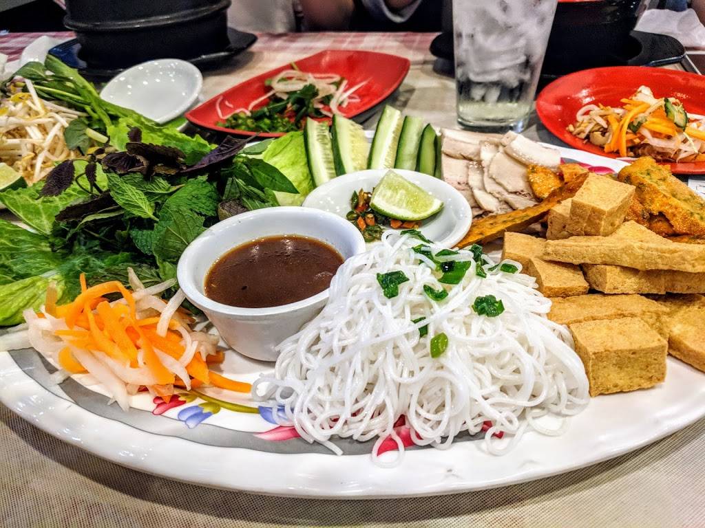 Mon Viet Cafe | 1818 E Pioneer Pkwy #182, Arlington, TX 76010, USA | Phone: (682) 276-1504