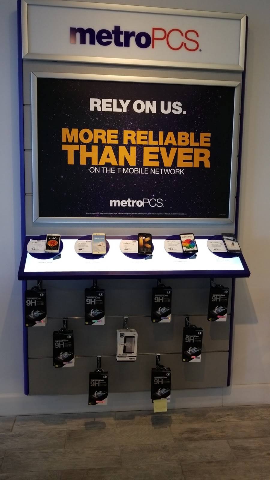 Metro by T-Mobile | 6125 Montgomery Blvd NE Ste 3, Albuquerque, NM 87109, USA | Phone: (505) 881-0964