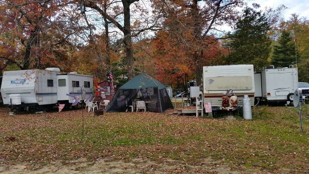 Four Seasons Family Campground | 158 Woodstown Daretown Rd, Pilesgrove, NJ 08098, USA | Phone: (856) 769-3635