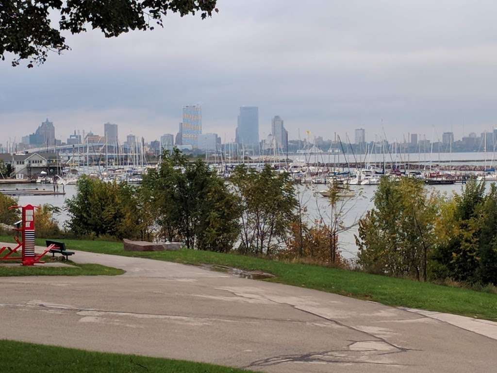 South Shore Park | 2900 S Shore Dr, Milwaukee, WI 53207, USA | Phone: (414) 257-7275