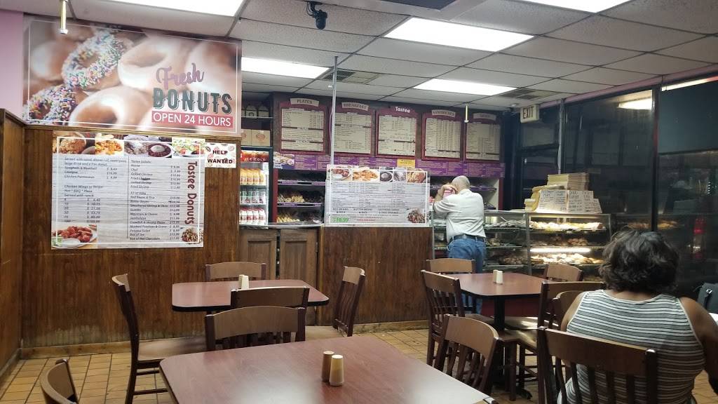 Tastee Donuts | 3130 Loyola Dr # 2, Kenner, LA 70065, USA | Phone: (504) 466-2136