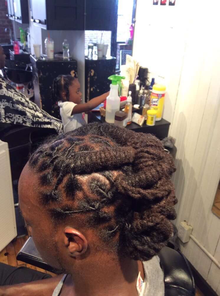 Shine My Locs & Braids | 5196 Washington St, West Roxbury, MA 02132, USA | Phone: (617) 327-0850