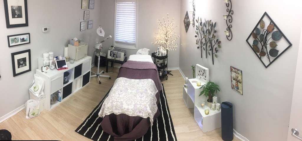 Diane Shadgett Advanced Skincare | Lucky Cat Salon & Spa, 549 N Volusia Ave, Orange City, FL 32763, USA | Phone: (352) 325-0296