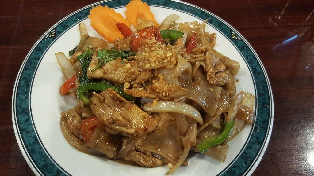 Kaow Thai | 68 Drury Dr, La Plata, MD 20646, USA | Phone: (240) 901-2910