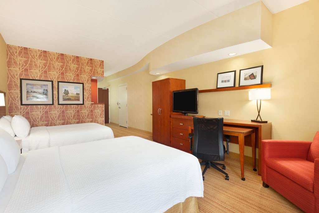Courtyard by Marriott Lancaster | 1931 Hospitality Dr, Lancaster, PA 17601, USA | Phone: (717) 393-3600