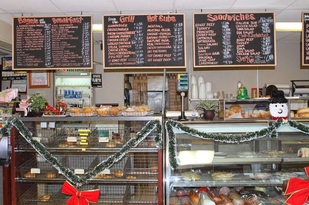 Lakeside Bagels Deli & Pizza | 104 Boonton Ave, Kinnelon, NJ 07405, USA | Phone: (973) 838-3333