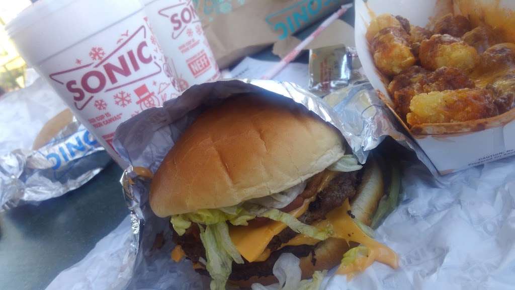 Sonic Drive-In | 1070 E. Huntington Drive, Duarte, CA 91010 | Phone: (626) 256-7902