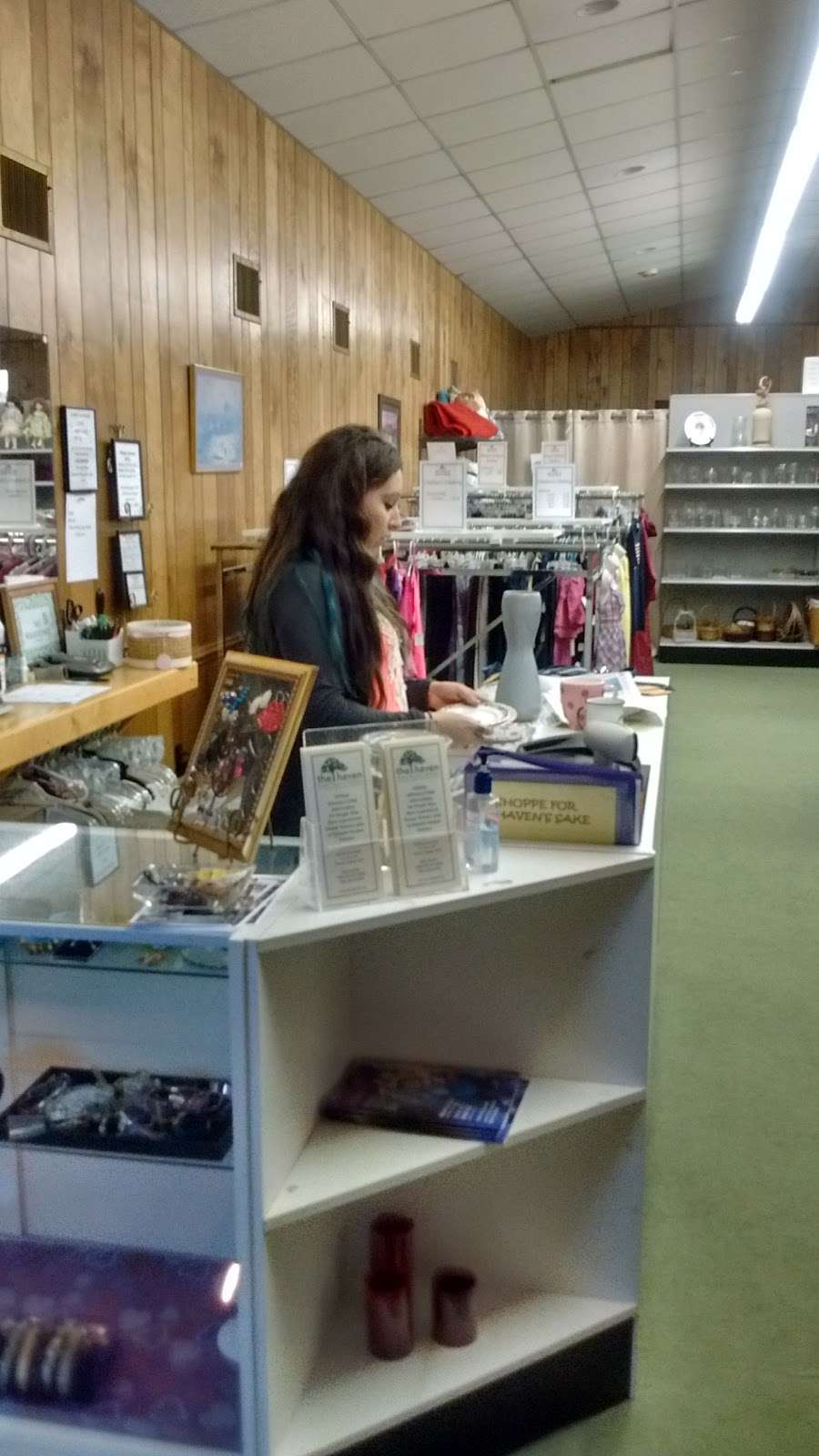 Shoppe For Havens Sake Thrift Shop | 4314 Richmond Rd, Warsaw, VA 22572, USA | Phone: (804) 333-6404