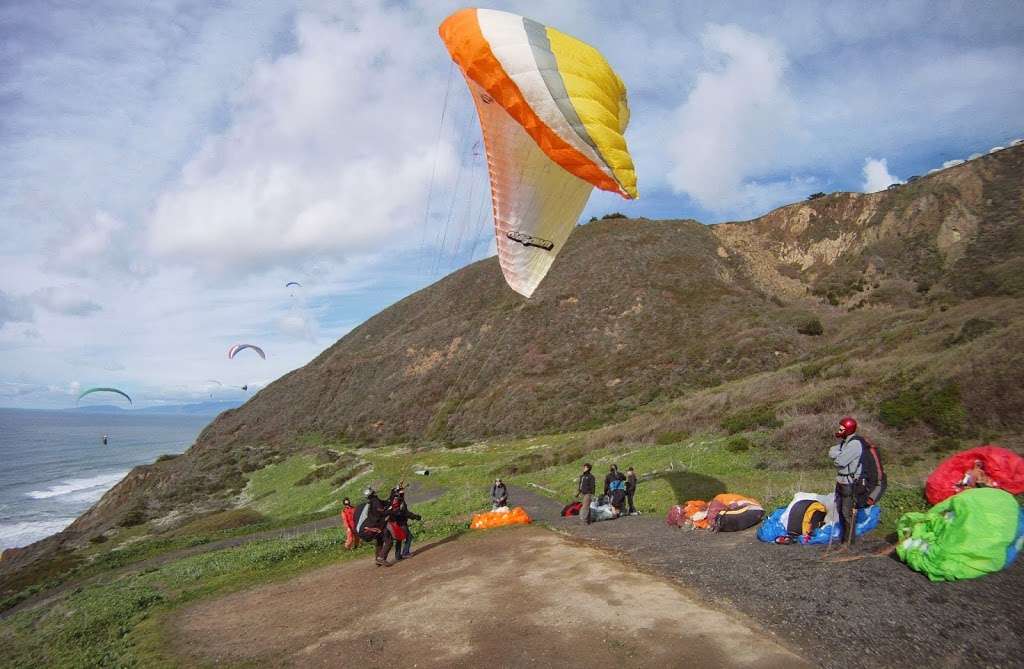 Paragliding San Francisco | 50 West Manor Drive, 1001, Pacifica, CA 94044, USA | Phone: (530) 263-7558