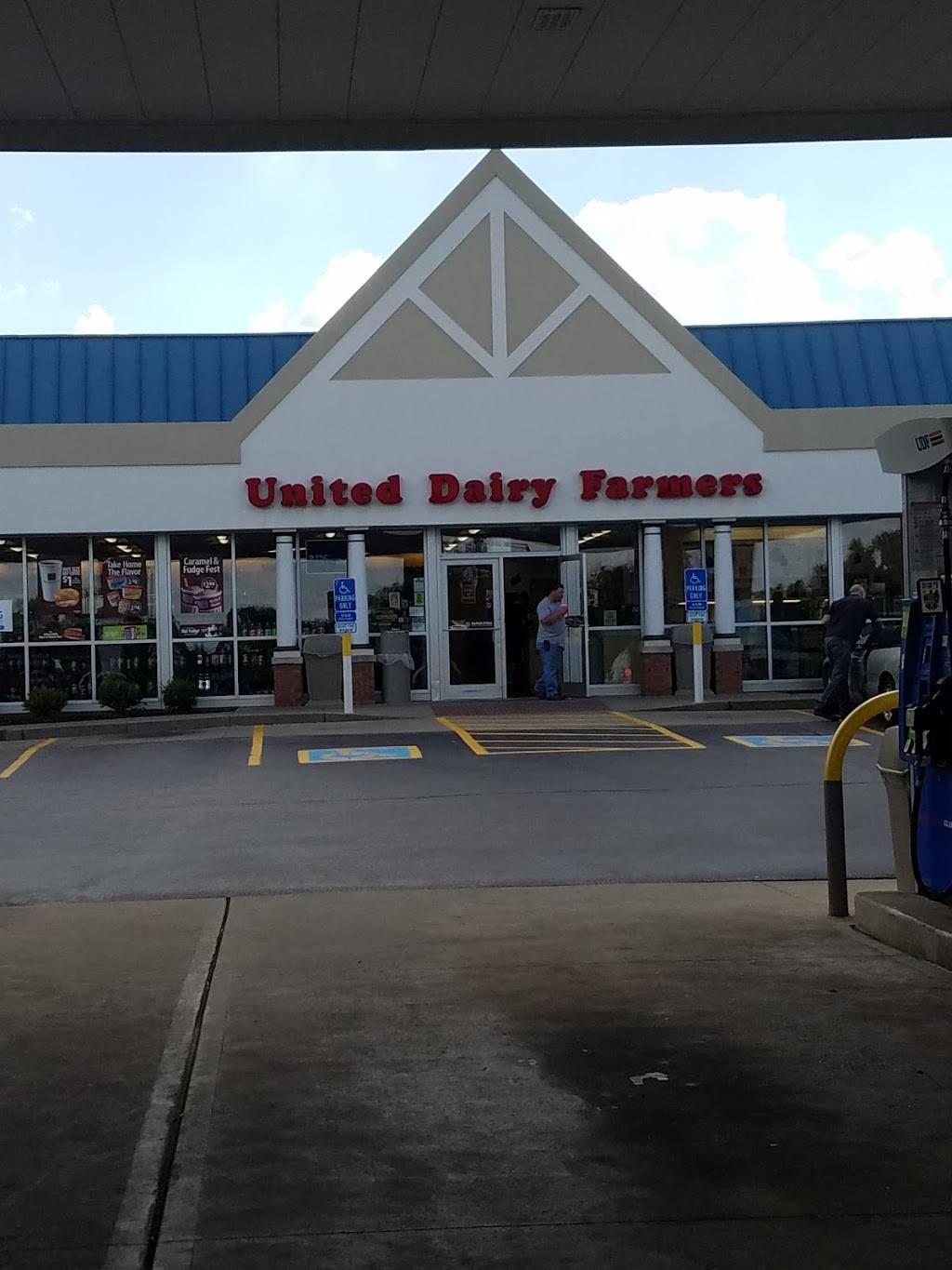 United Dairy Farmers | 2055 Centennial Blvd, Independence, KY 41051, USA | Phone: (859) 356-0790