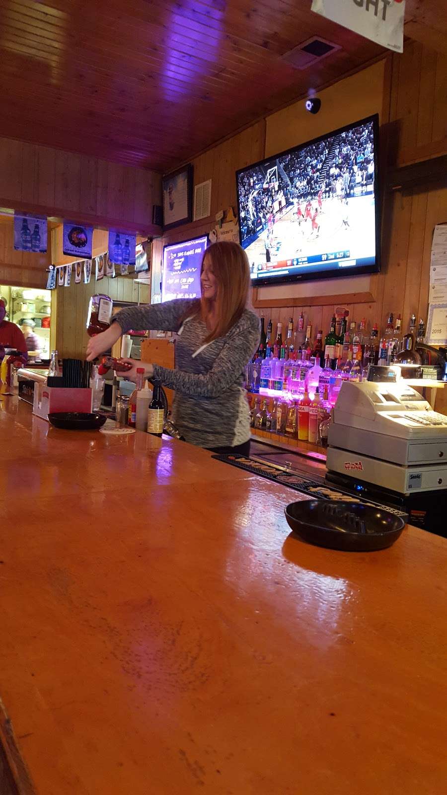 Tap House 1233 | 1233 Central Ave, Lake Station, IN 46405, USA | Phone: (219) 962-6546