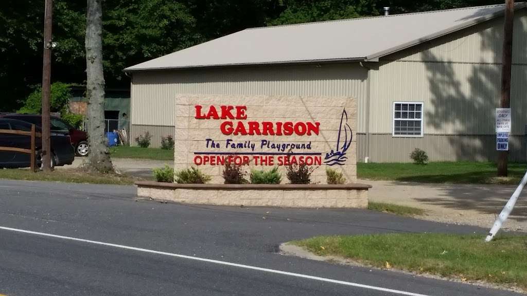 Lake Garrison | 849 Buck Rd, Monroeville, NJ 08343, USA | Phone: (856) 881-2872