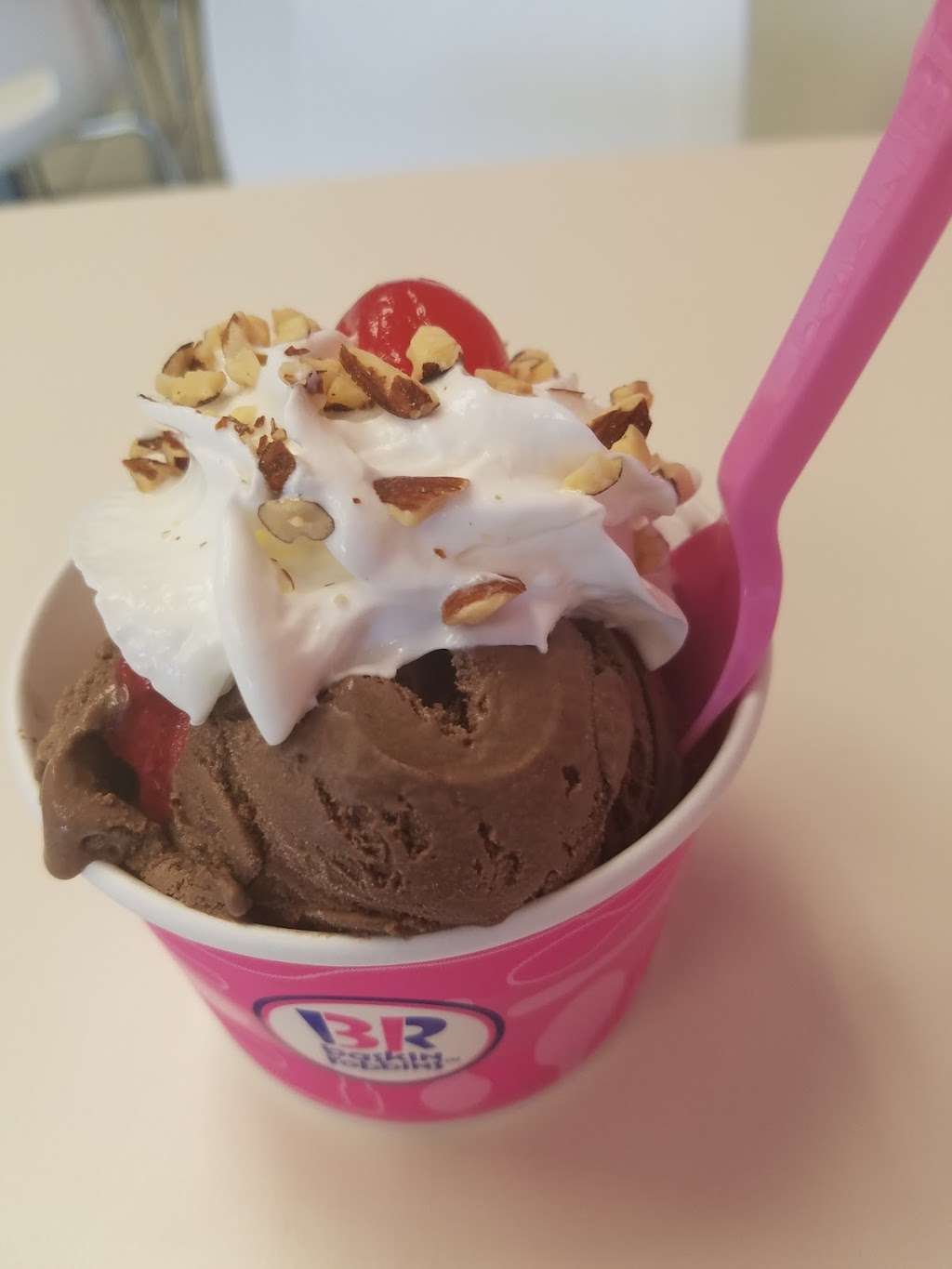 Baskin-Robbins | 2510 S Grove Ave, Ontario, CA 91761, USA | Phone: (909) 930-5222