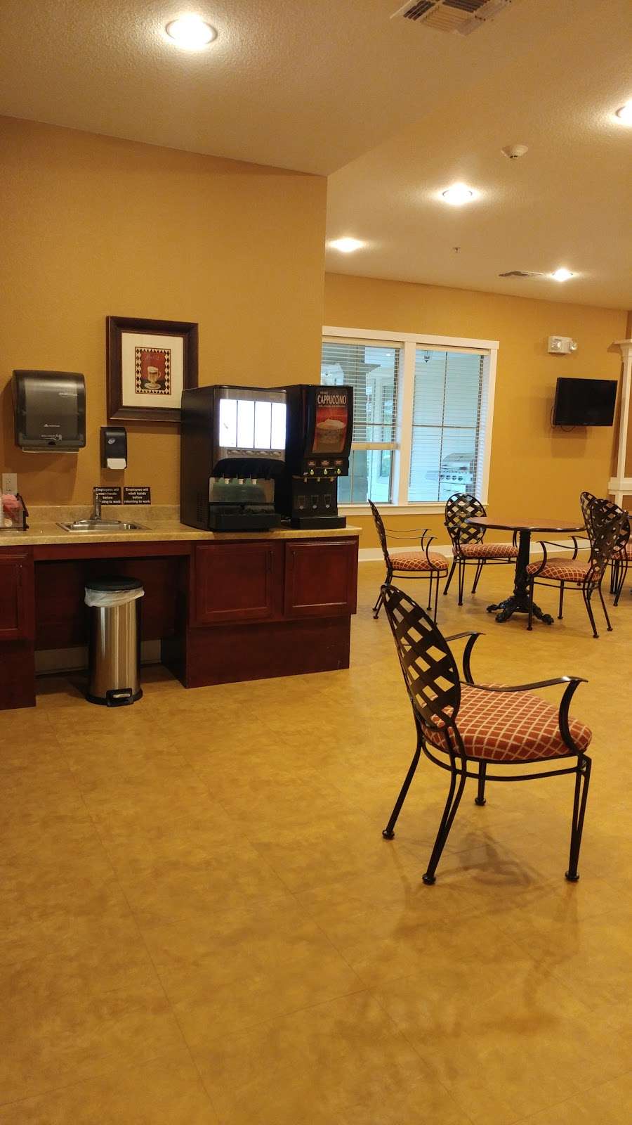 River Oaks Assisted Living | 1530 E Sandy Lake Rd, Coppell, TX 75019, USA | Phone: (469) 240-1624