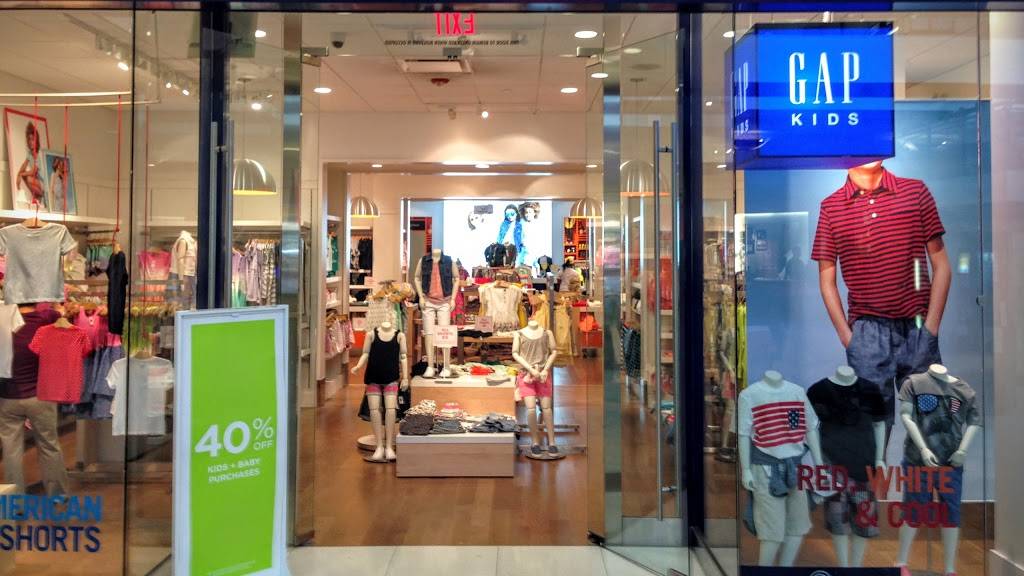 Gap | 460 Orland Square Dr, Orland Park, IL 60462, USA | Phone: (708) 349-3135