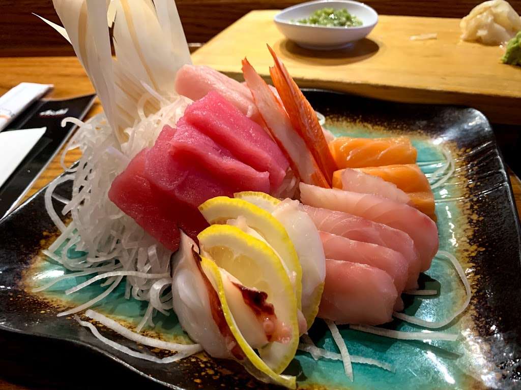 Sushi San Restaurant | 1440 W Warner Rd #125A, Gilbert, AZ 85233, USA | Phone: (480) 892-2000