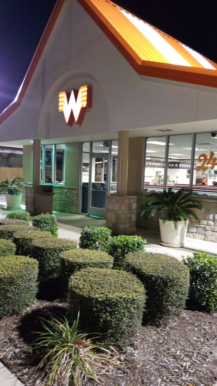 Whataburger | 6914 Harrisburg Blvd, Houston, TX 77011, USA | Phone: (713) 921-7749