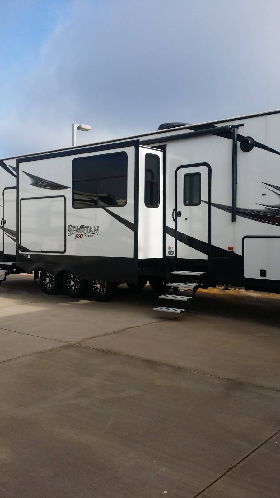 Oklahoma RV Center | 3025 N Service Rd, Moore, OK 73160, USA | Phone: (405) 912-9655