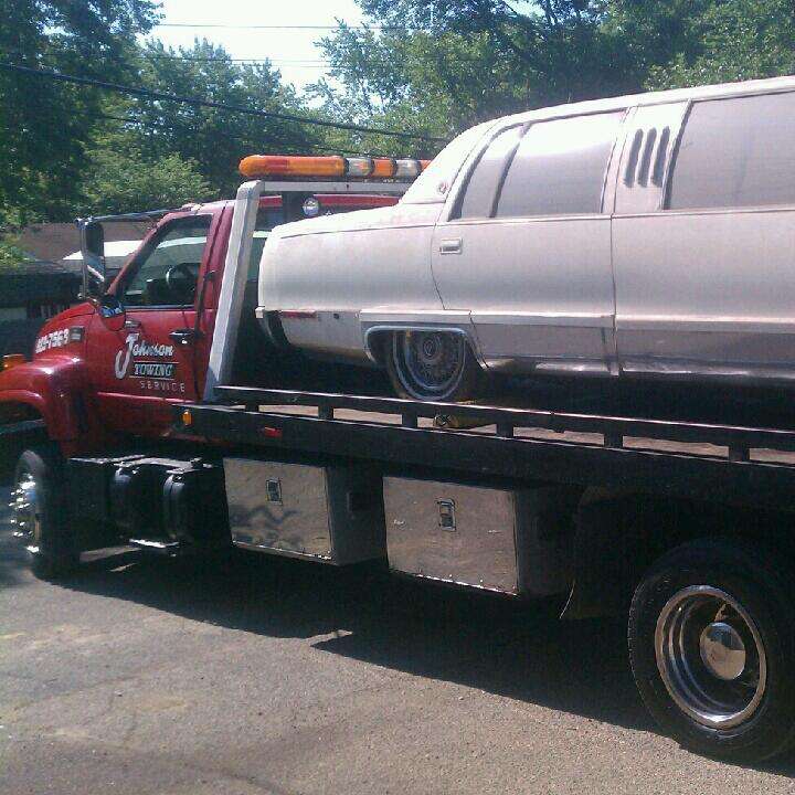 Johnsons Towing Service | 1001 E 30th St, Indianapolis, IN 46205, USA | Phone: (317) 923-7563