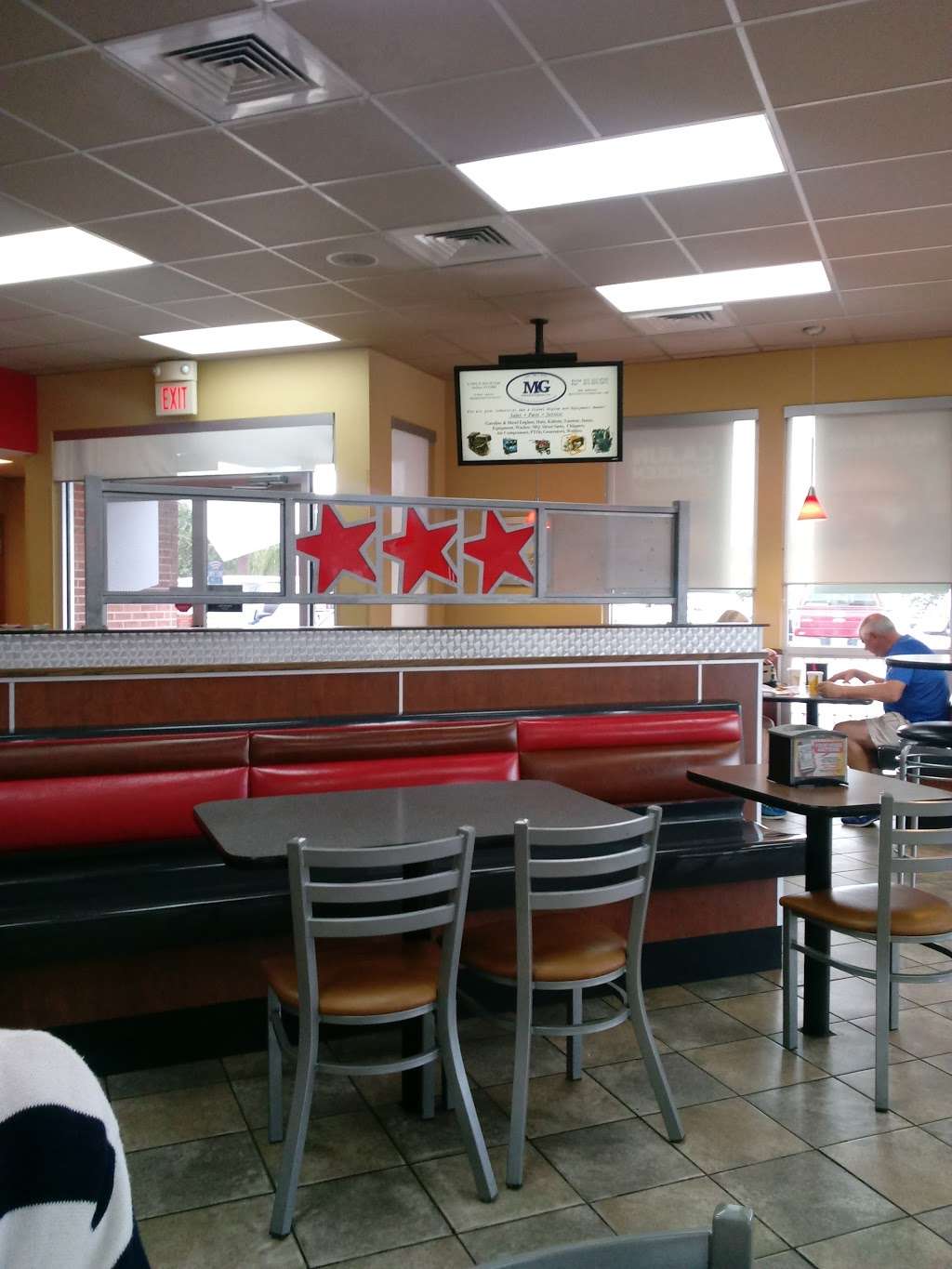 Hardees | 28199 US-27, Dundee, FL 33838, USA | Phone: (863) 439-6184