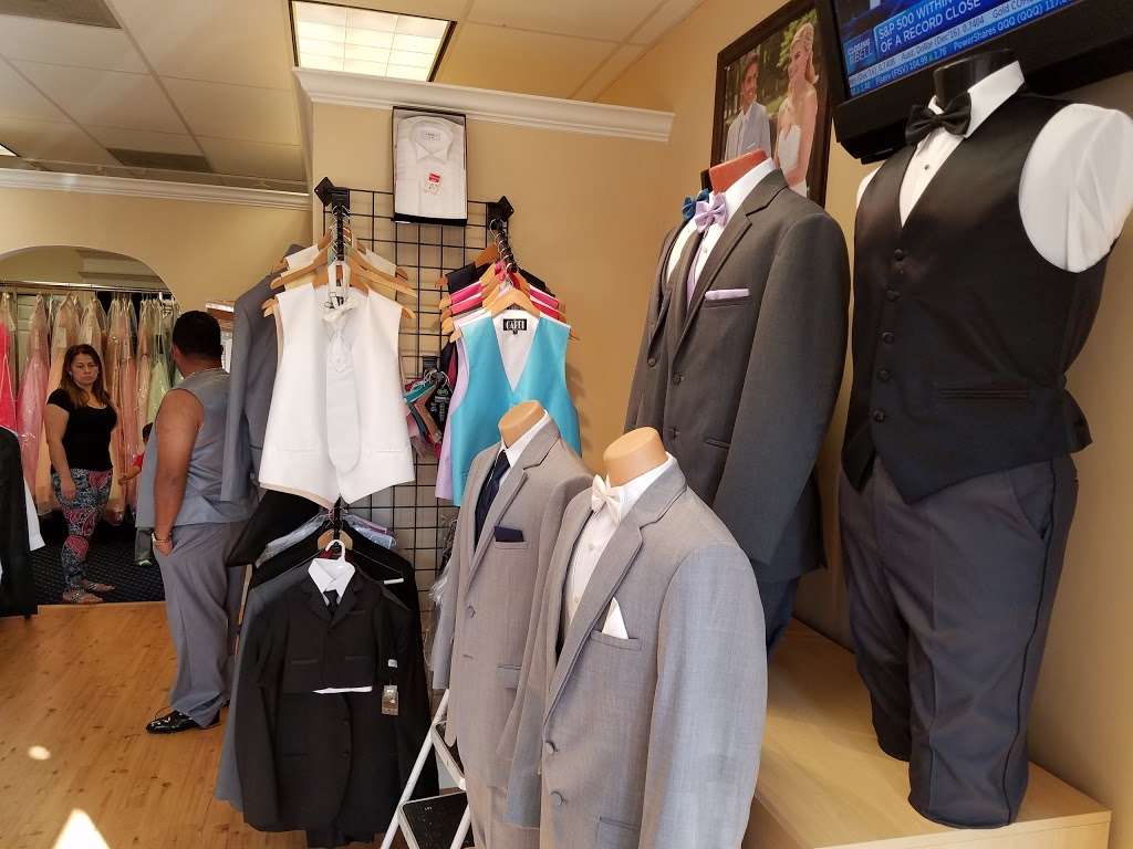 Uptown Tux | 4979 S Orange Ave, Orlando, FL 32806, USA | Phone: (407) 240-4515