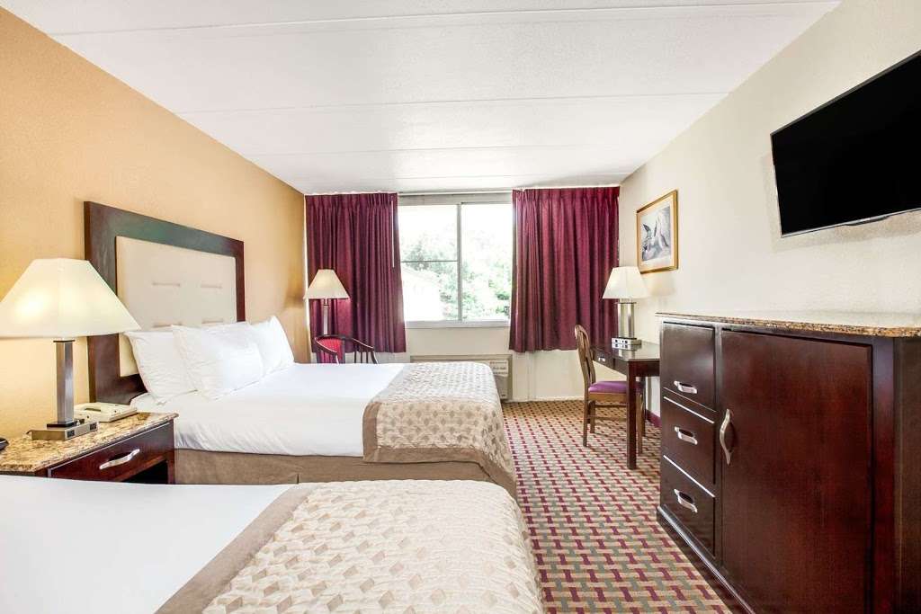 Bordentown Inn | 1083 US-206, Bordentown, NJ 08505, USA | Phone: (609) 298-3200