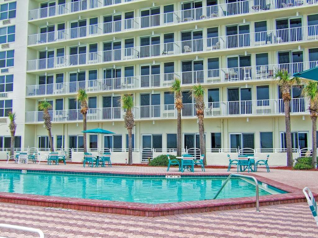 Harbour Beach Resort | 701 S Atlantic Ave, Daytona Beach, FL 32118, USA | Phone: (386) 252-4933