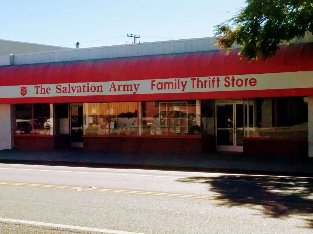 The Salvation Army Family Store & Donation Center | 1658 11th St, Santa Monica, CA 90404, USA | Phone: (310) 450-7235