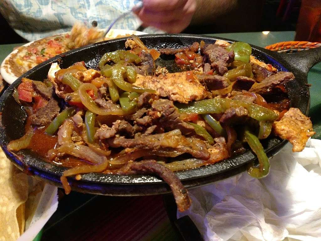 El Perico Ranchero | 1401 E Foothill Blvd, Upland, CA 91786 | Phone: (909) 985-2229