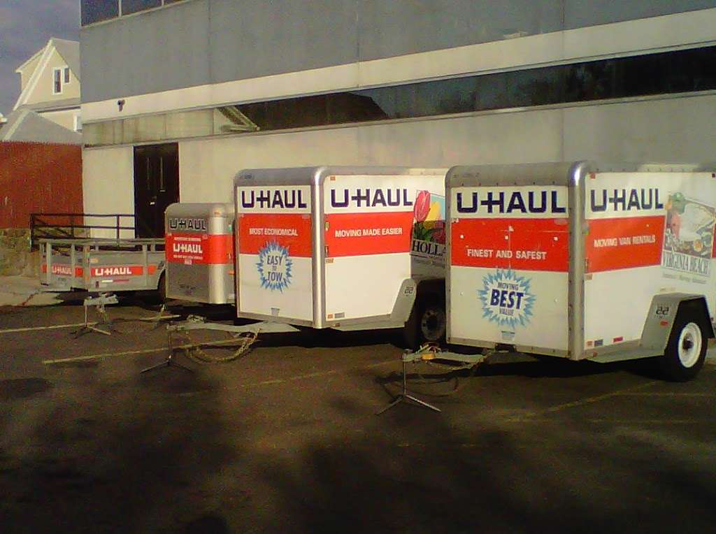 U-Haul Moving & Storage at Black Rock | 3029 Fairfield Ave, Bridgeport, CT 06605, USA | Phone: (203) 579-9191